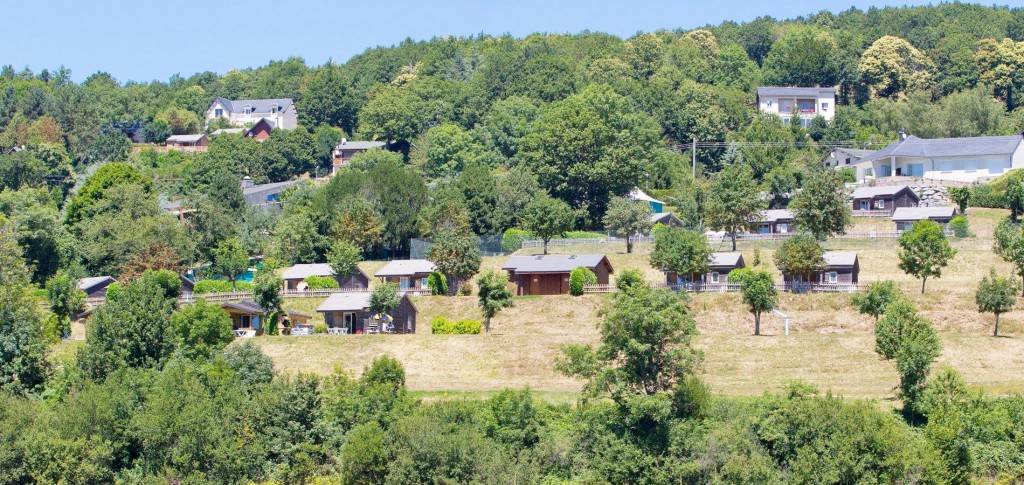 Les Rives Du Lac Du Laouzas Chalets Camping