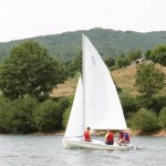 Activités nautiques dans les monts de Lacaune pendant votre séjour à Les Rives du Lac du Laouzas, Tarn (Midi-Pyrénées)