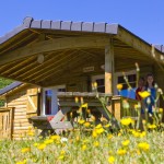 Location des Chalets du Lac Confort des Rives du Lac du Laouzas pour vos vacances dans le Tarn, Midi-Pyrénées