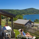 Location des Chalets du Lac Confort des Rives du Lac du Laouzas pour vos vacances dans le Tarn, Midi-Pyrénées