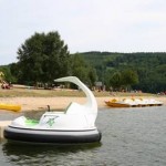 Activités nautiques dans les monts de Lacaune pendant votre séjour à Les Rives du Lac du Laouzas, Tarn (Midi-Pyrénées)