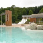 Piscine et spa pendant vos vacances à Les Rives du Lac du Laouzas, Tarn (Midi-Pyrénées)