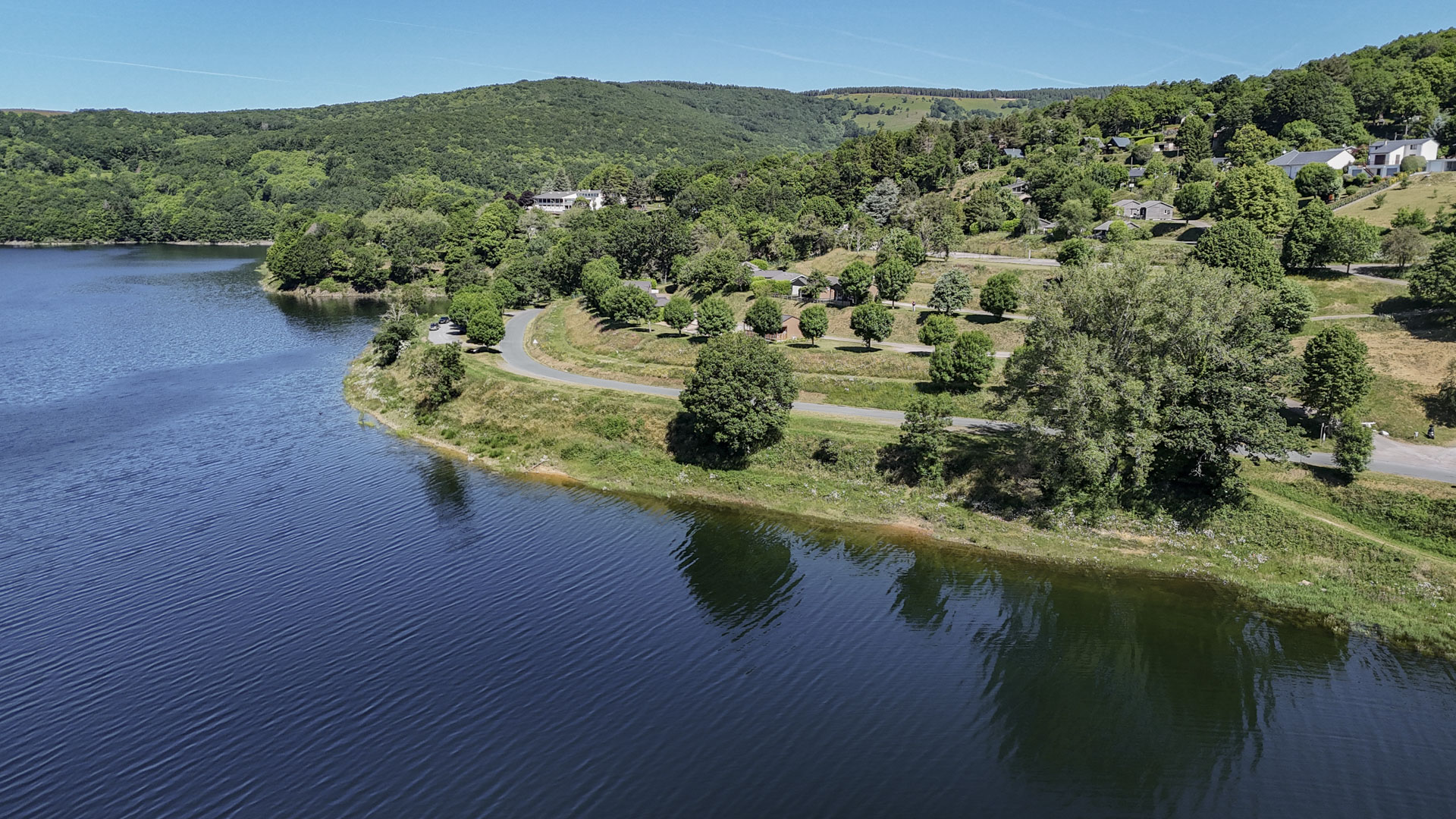 camping dans le tarn en bord de lac