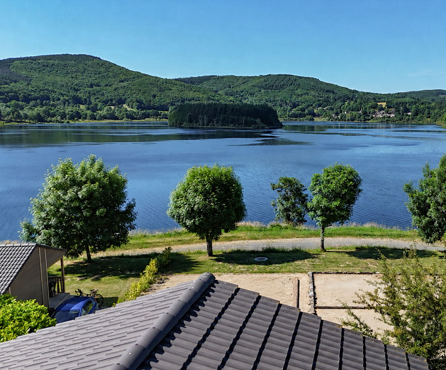 camping locatif vue sur lac dans le tarn