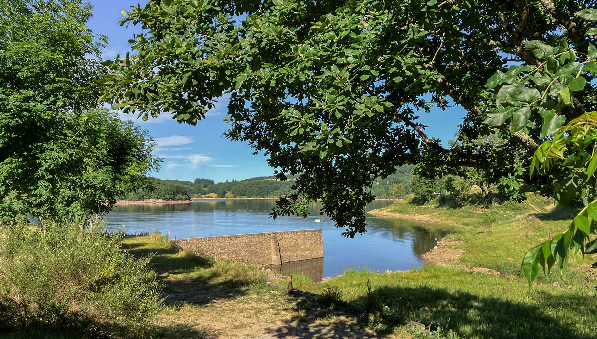 emplacement camping tarn avec vue sur lac
